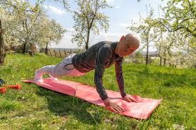 德扑里的“EV延迟”：短期正确，长期才兑现（德扑的EV滞后效应：短期正确，长期才见收益）