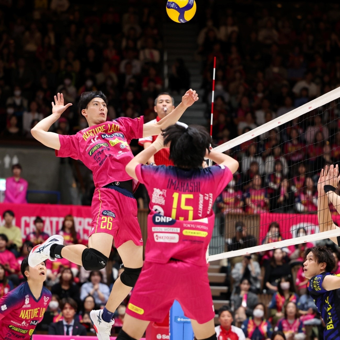 无畏契约手游正式定档，一键预约资格，解决开服卡顿延迟问题